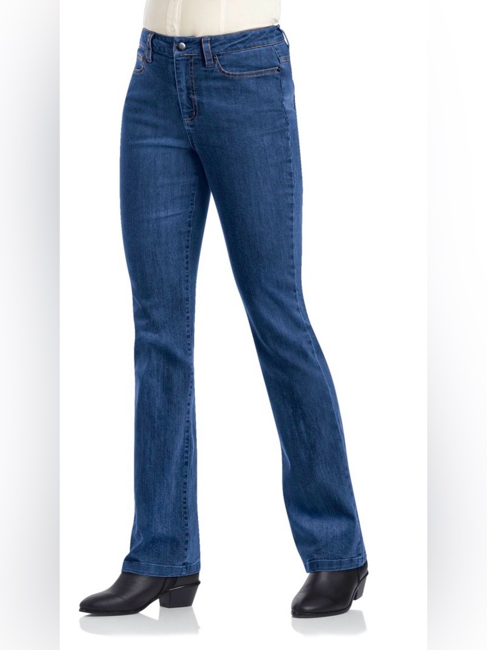 NWT! Chadwick’s Classic Stretch Denim Bootcut Jeans, 4, Medium Wash